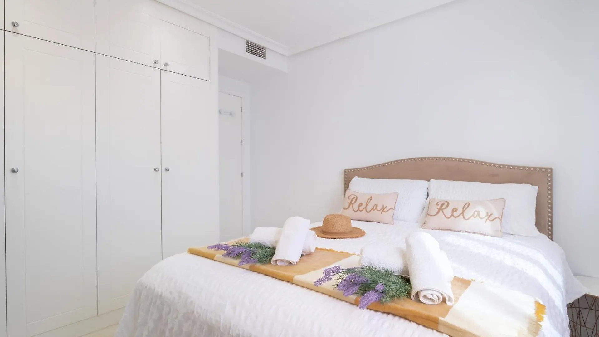 Sunset Luxury Penthouse - Happy Rentals Estepona Apartment